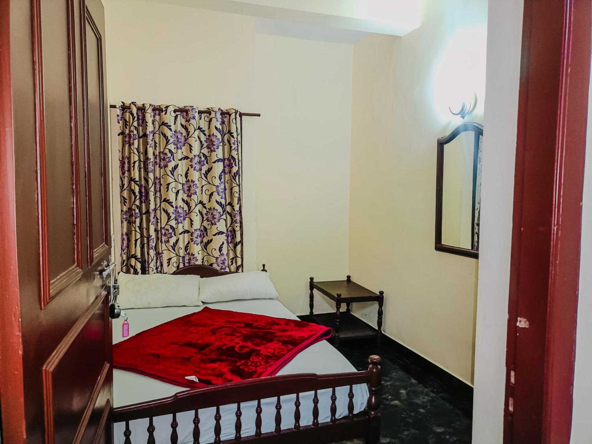 Swarna Tourist Home Munnar Zewnętrze zdjęcie