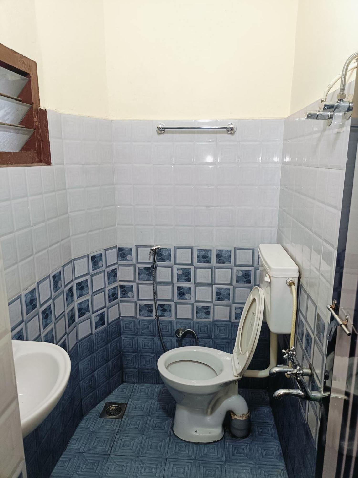 Swarna Tourist Home Munnar Zewnętrze zdjęcie