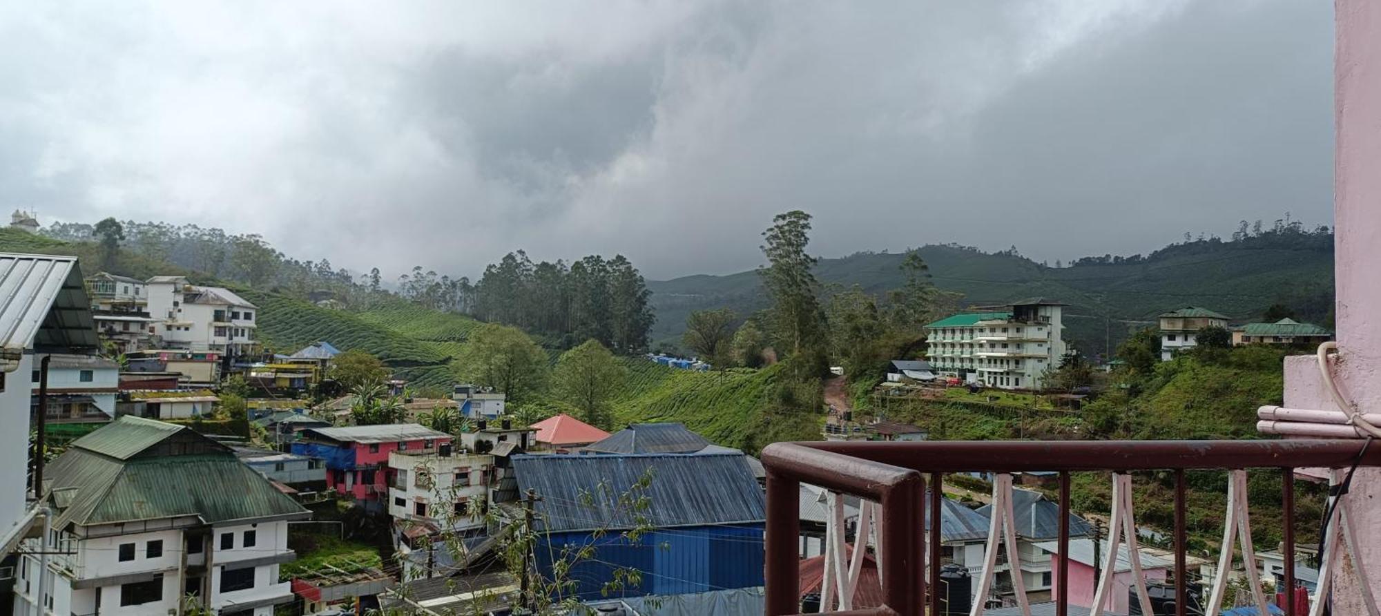 Swarna Tourist Home Munnar Zewnętrze zdjęcie