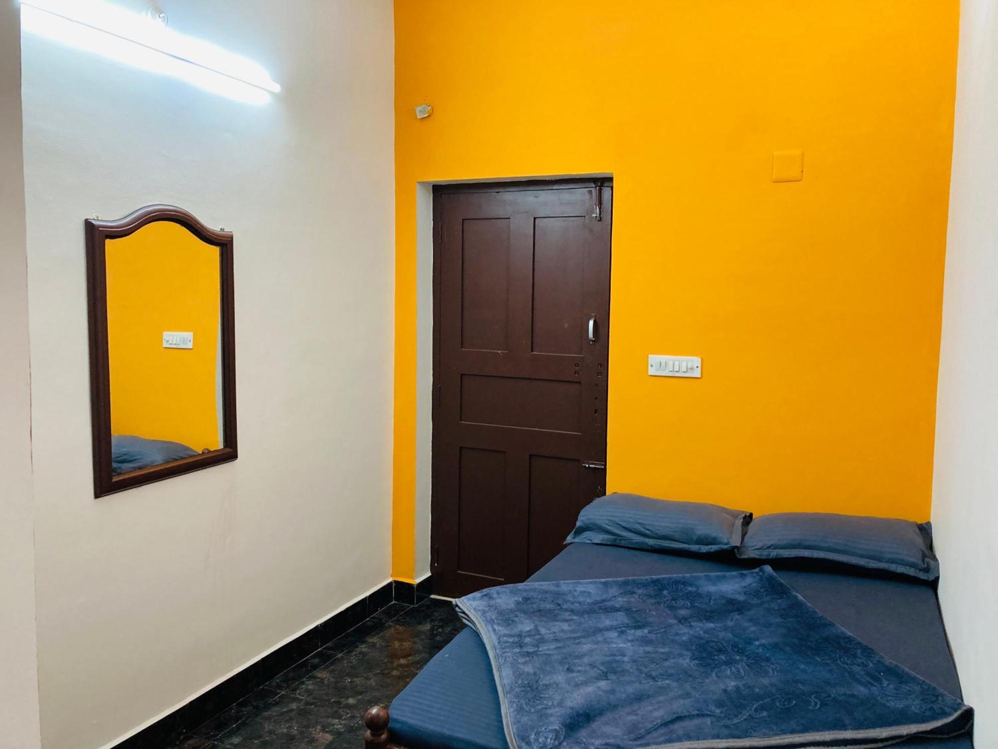 Swarna Tourist Home Munnar Zewnętrze zdjęcie