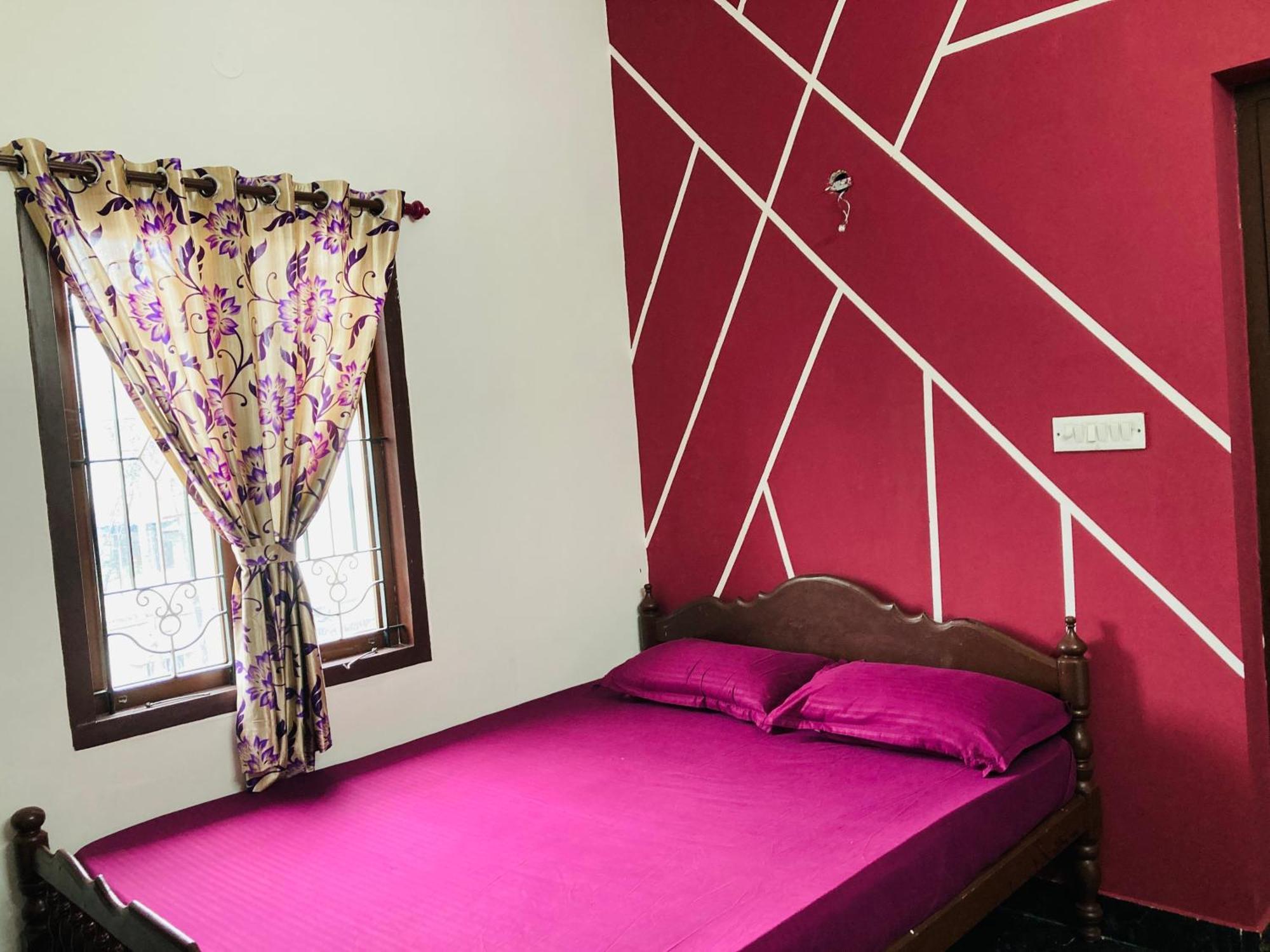 Swarna Tourist Home Munnar Zewnętrze zdjęcie